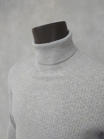 JOSEPH ABBOUD 石川 コーディネート画像