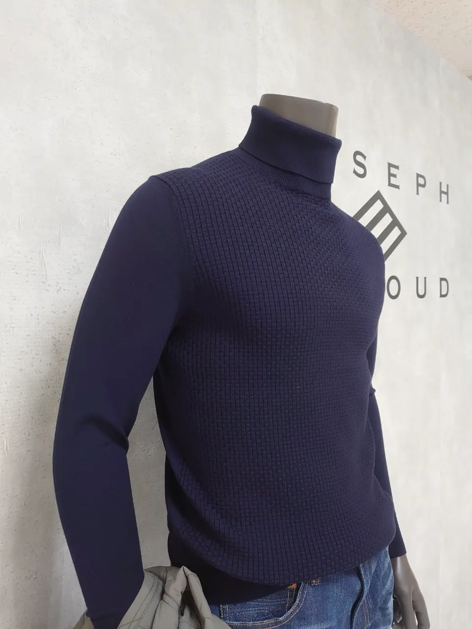 JOSEPH ABBOUD 石川 コーディネート画像