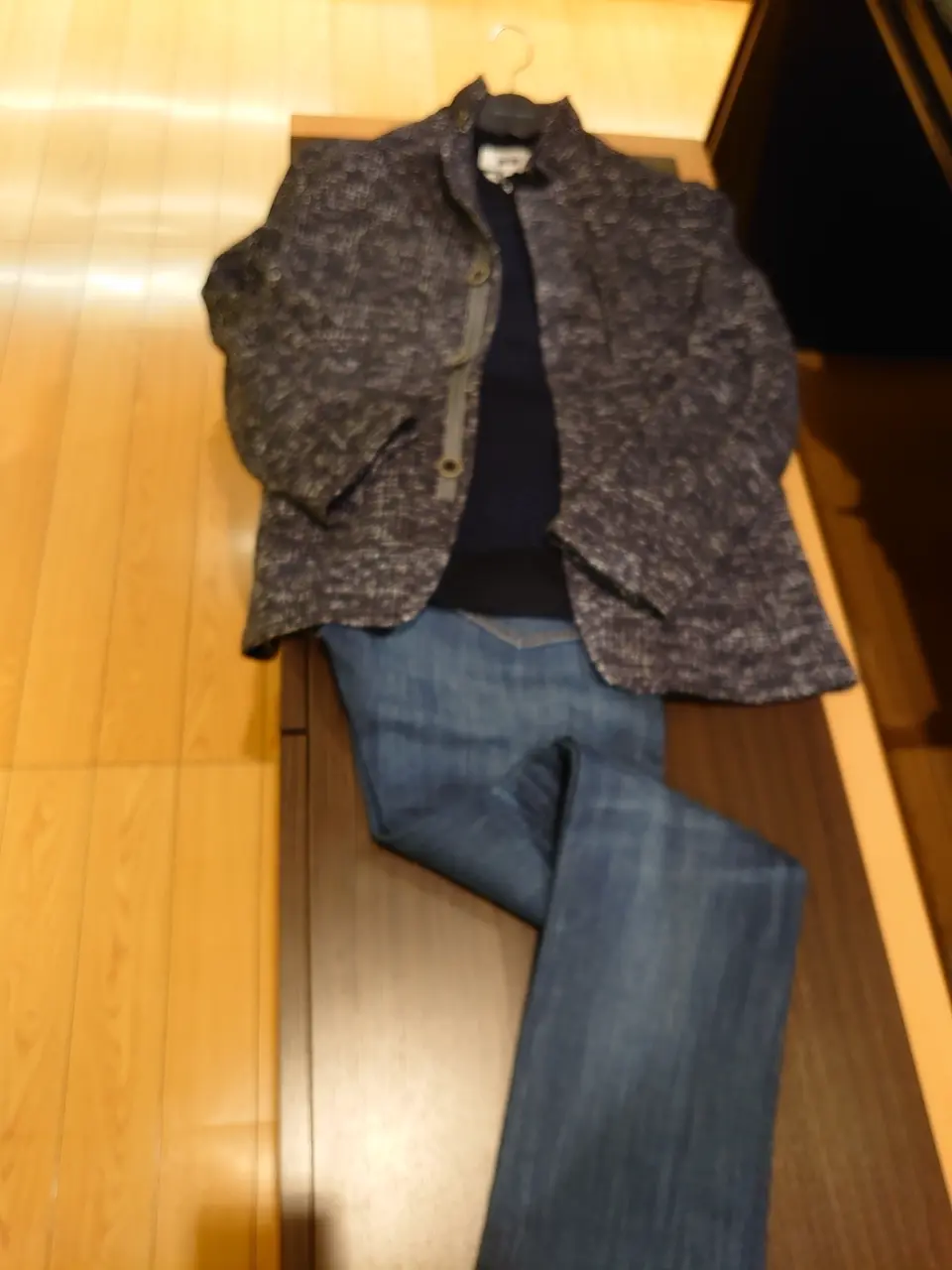  三宅 コーディネート画像