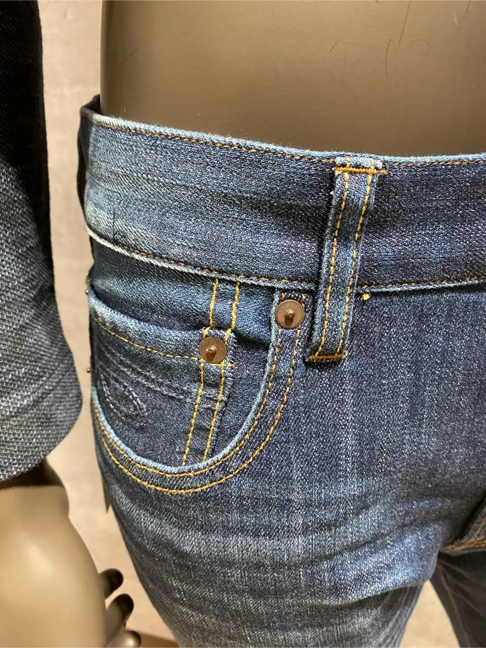 JOSEPH ABBOUD 東　 コーディネート画像