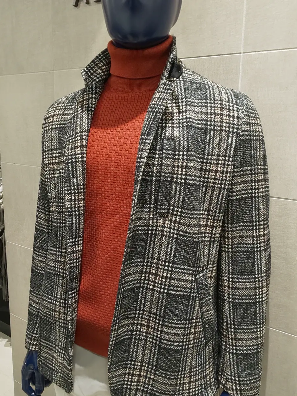 JOSEPH ABBOUD 吉川 コーディネート画像