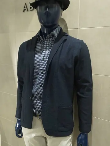 JOSEPH ABBOUD 吉川 コーディネート画像