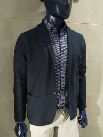 JOSEPH ABBOUD 吉川 コーディネート画像