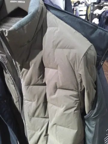 JOSEPH ABBOUD 中島 コーディネート画像