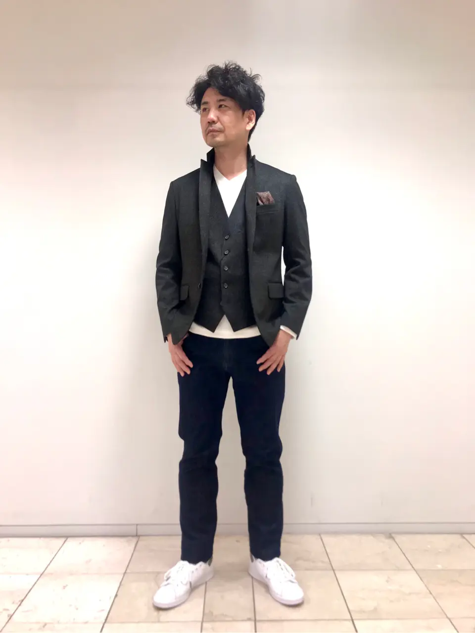 JOSEPH ABBOUD 植岡 コーディネート画像