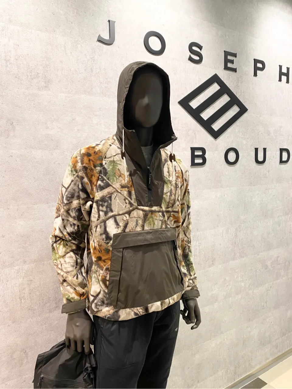 JOSEPH ABBOUD 東　 コーディネート画像