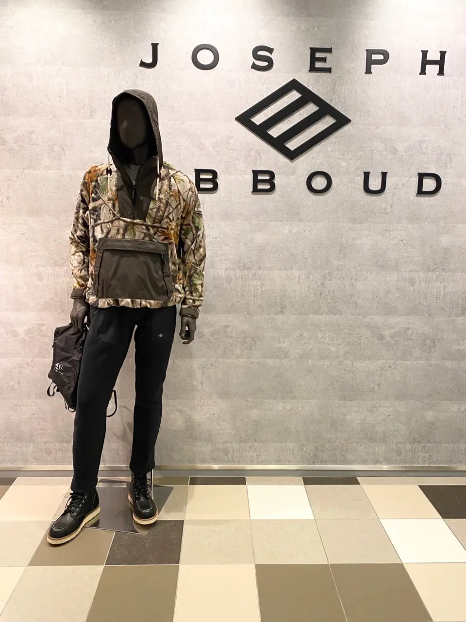 JOSEPH ABBOUD 東　 コーディネート画像