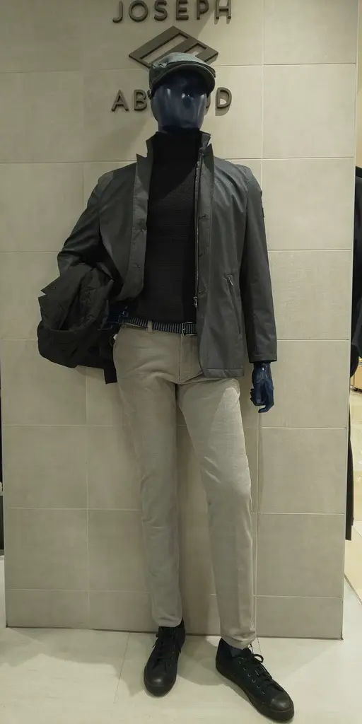 JOSEPH ABBOUD 吉川 コーディネート画像