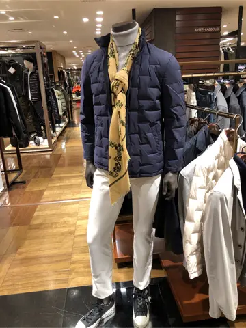 JOSEPH ABBOUD 新林 コーディネート画像