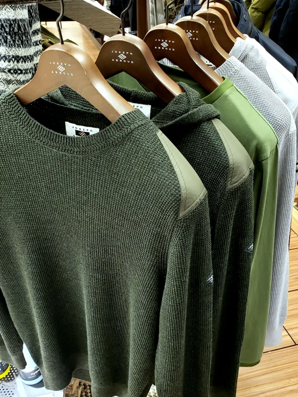  中西 コーディネート画像