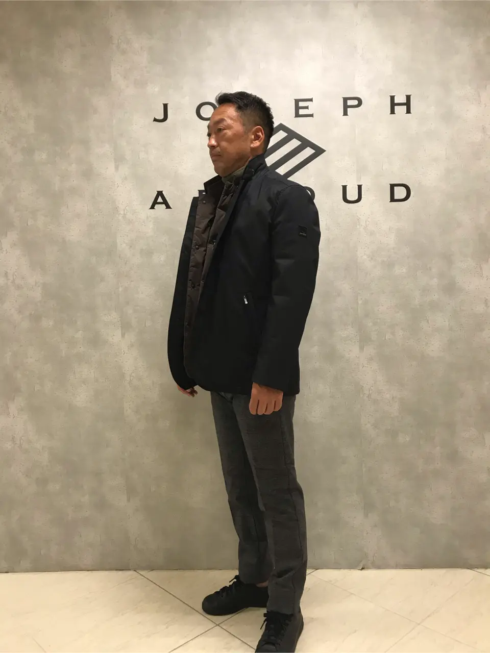 JOSEPH ABBOUD 佐藤 コーディネート画像