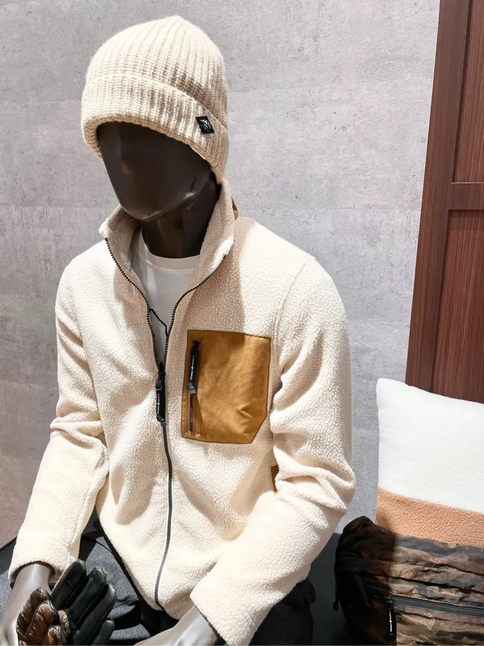 JOSEPH ABBOUD 二澤 コーディネート画像