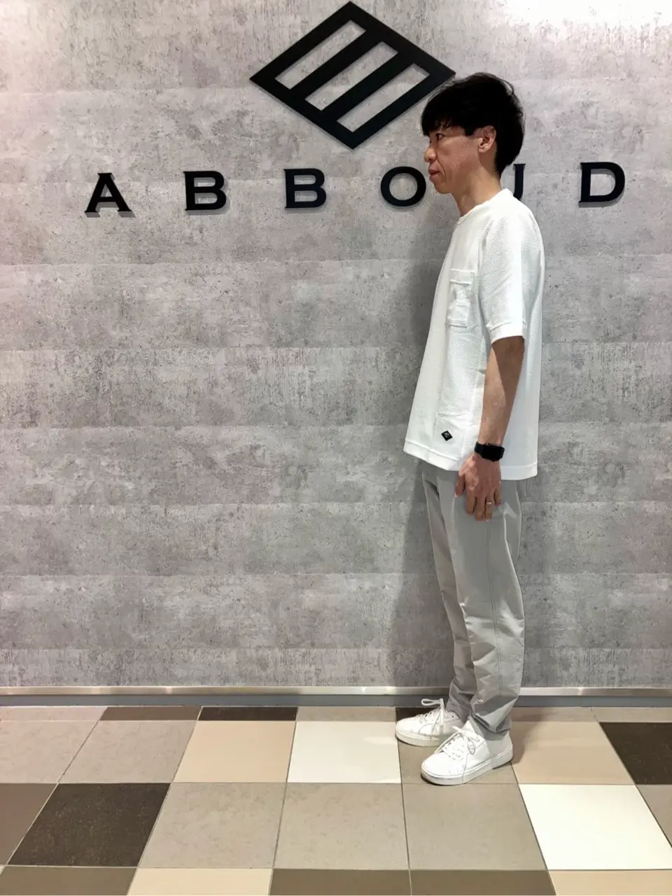 JOSEPH ABBOUD MOUNTAIN 足立 コーディネート画像