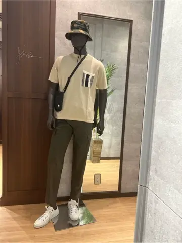 JOSEPH ABBOUD MOUNTAIN 上條 コーディネート画像