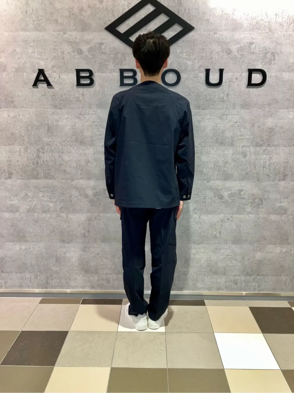 JOSEPH ABBOUD MOUNTAIN 足立 コーディネート画像