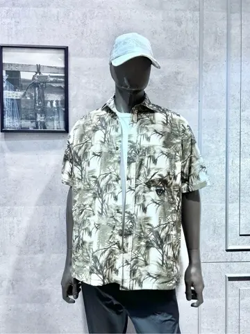 JOSEPH ABBOUD MOUNTAIN 二澤 コーディネート画像