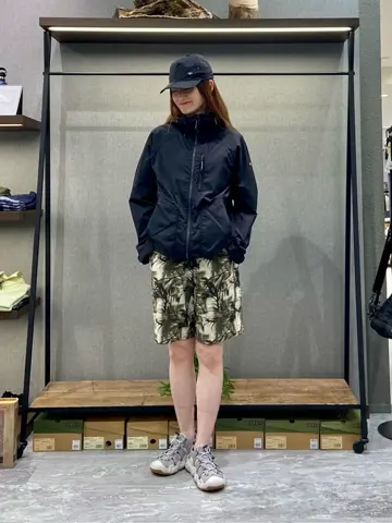 JOSEPH ABBOUD MOUNTAIN たかい　かおり コーディネート画像