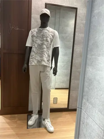 JOSEPH ABBOUD MOUNTAIN 上條 コーディネート画像