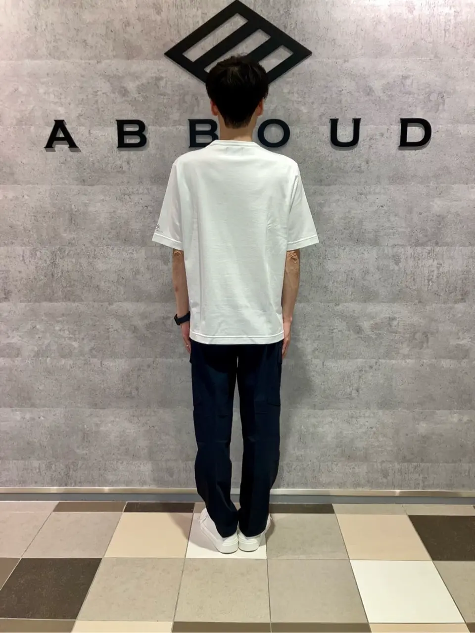 JOSEPH ABBOUD MOUNTAIN 足立 コーディネート画像