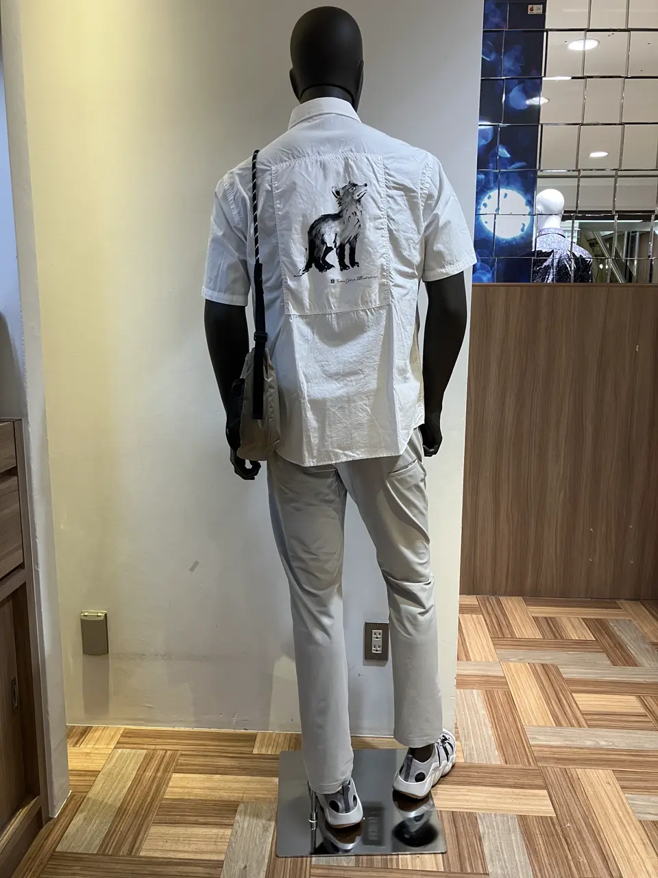 JOSEPH ABBOUD MOUNTAIN 小城 コーディネート画像