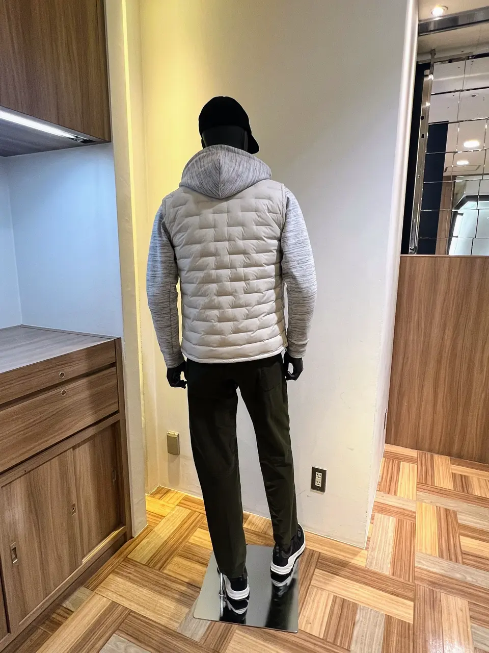 JOSEPH ABBOUD MOUNTAIN 森部 コーディネート画像