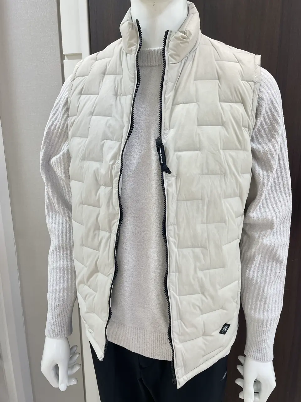 JOSEPH ABBOUD MOUNTAIN 松山 コーディネート画像