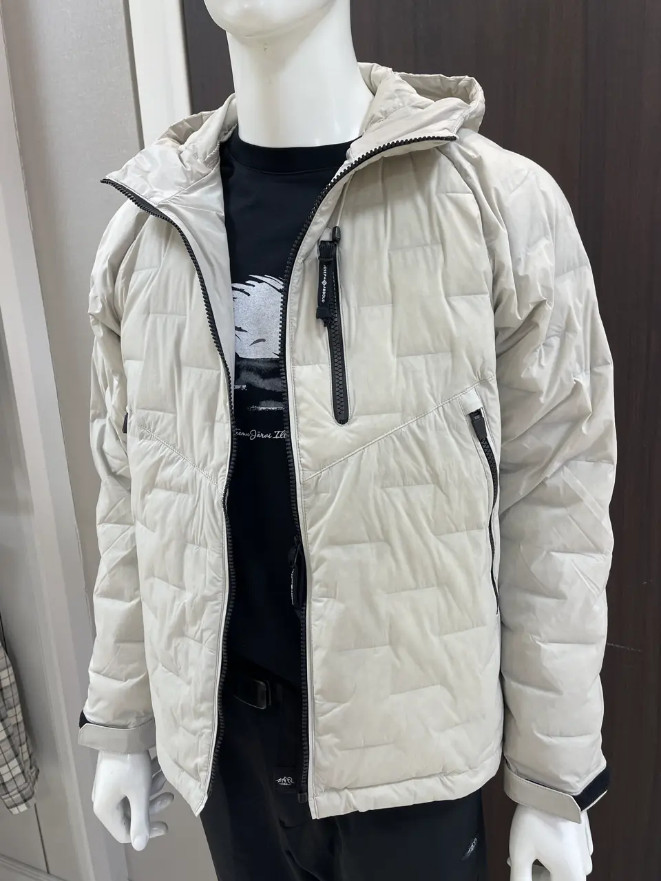 JOSEPH ABBOUD MOUNTAIN 松山 コーディネート画像