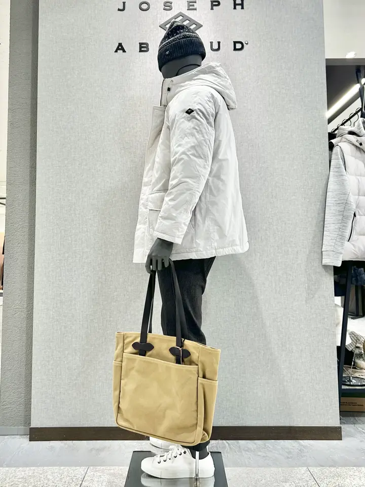 JOSEPH ABBOUD MOUNTAIN 上田 コーディネート画像