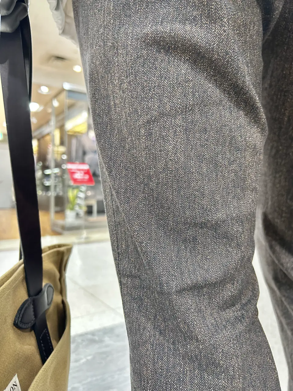 JOSEPH ABBOUD MOUNTAIN 上田 コーディネート画像