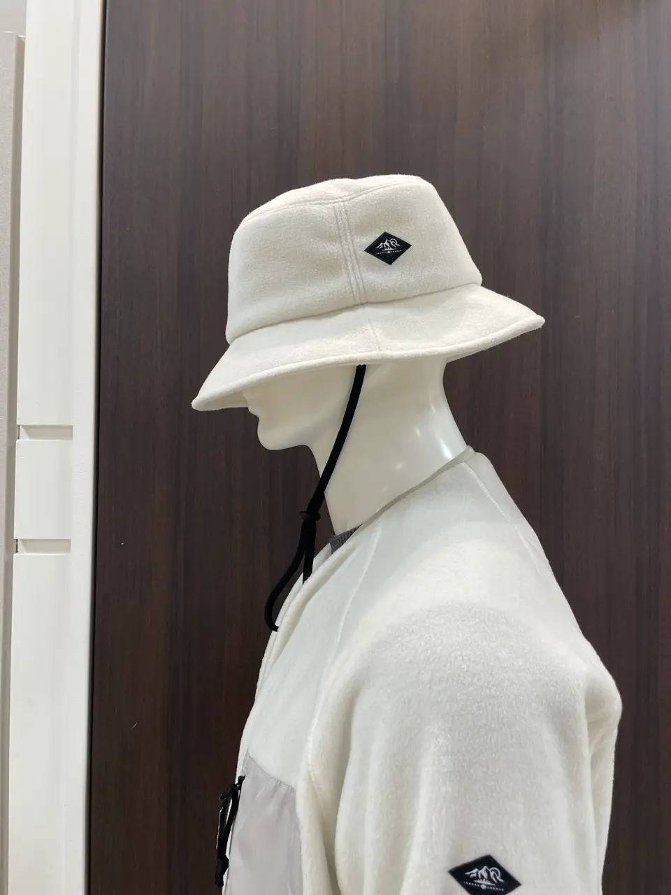 JOSEPH ABBOUD MOUNTAIN 松山 コーディネート画像