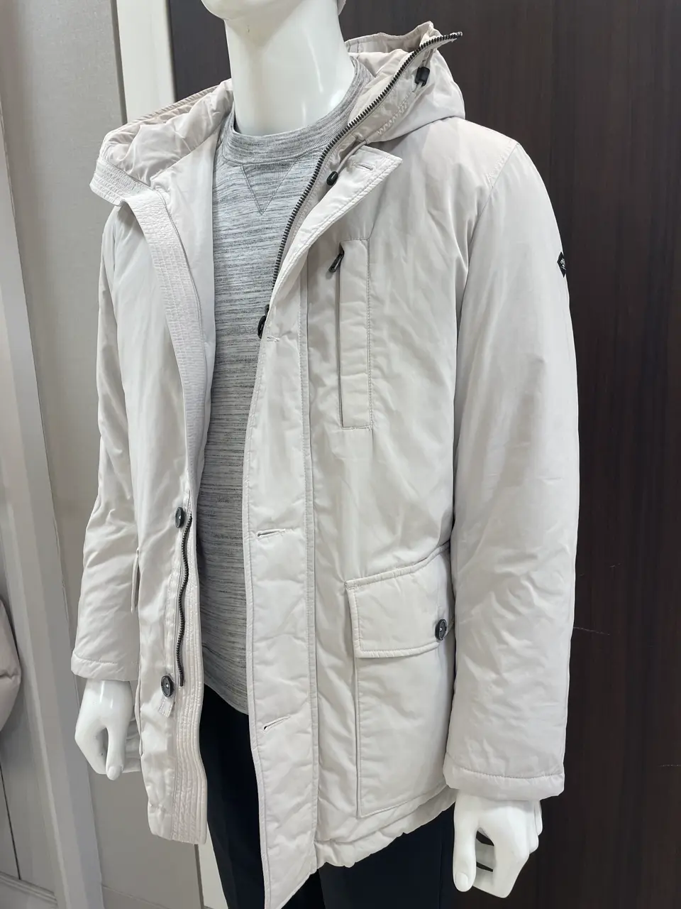 JOSEPH ABBOUD MOUNTAIN 松山 コーディネート画像