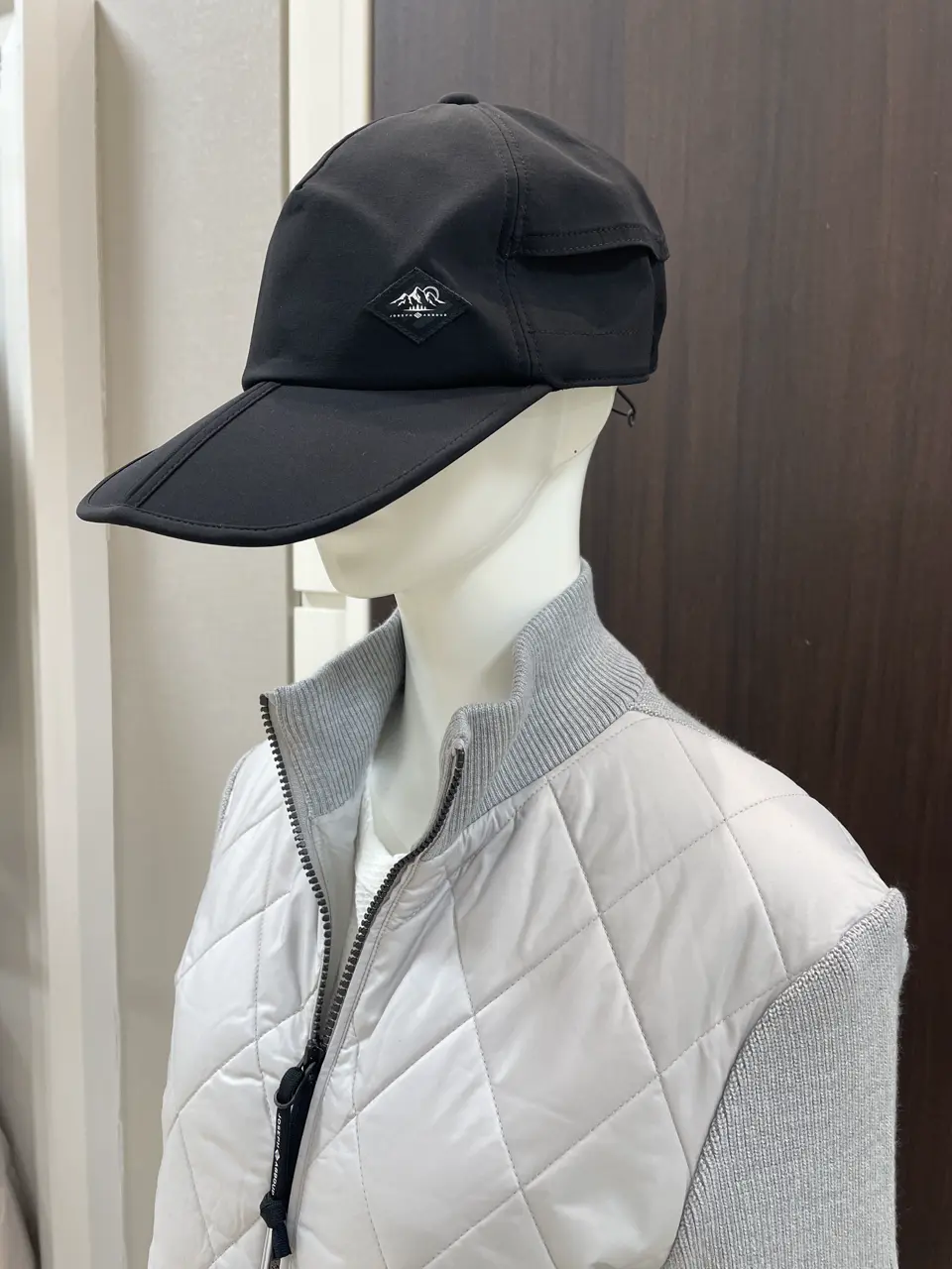 JOSEPH ABBOUD MOUNTAIN 松山 コーディネート画像