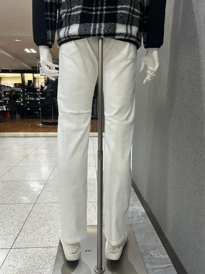 JOSEPH ABBOUD MOUNTAIN 上田 コーディネート画像