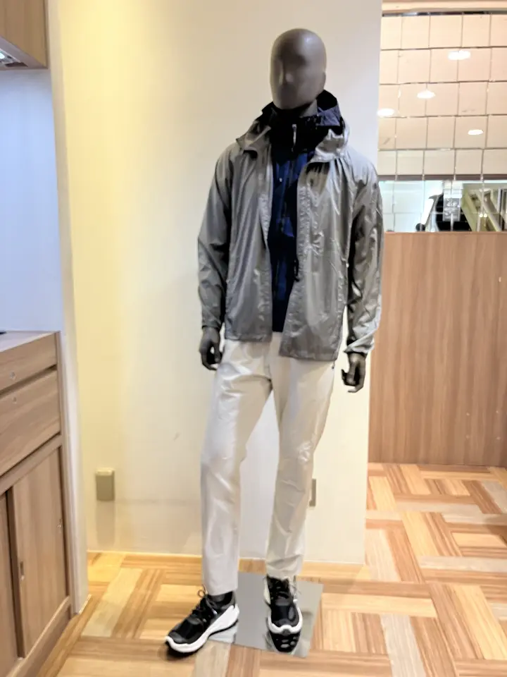 JOSEPH ABBOUD MOUNTAIN 小城 コーディネート画像