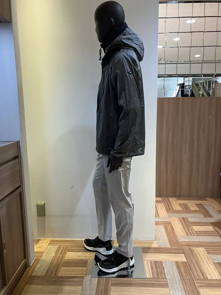 JOSEPH ABBOUD MOUNTAIN 小城 コーディネート画像