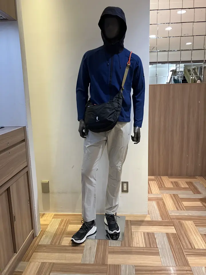 JOSEPH ABBOUD MOUNTAIN 小城 コーディネート画像