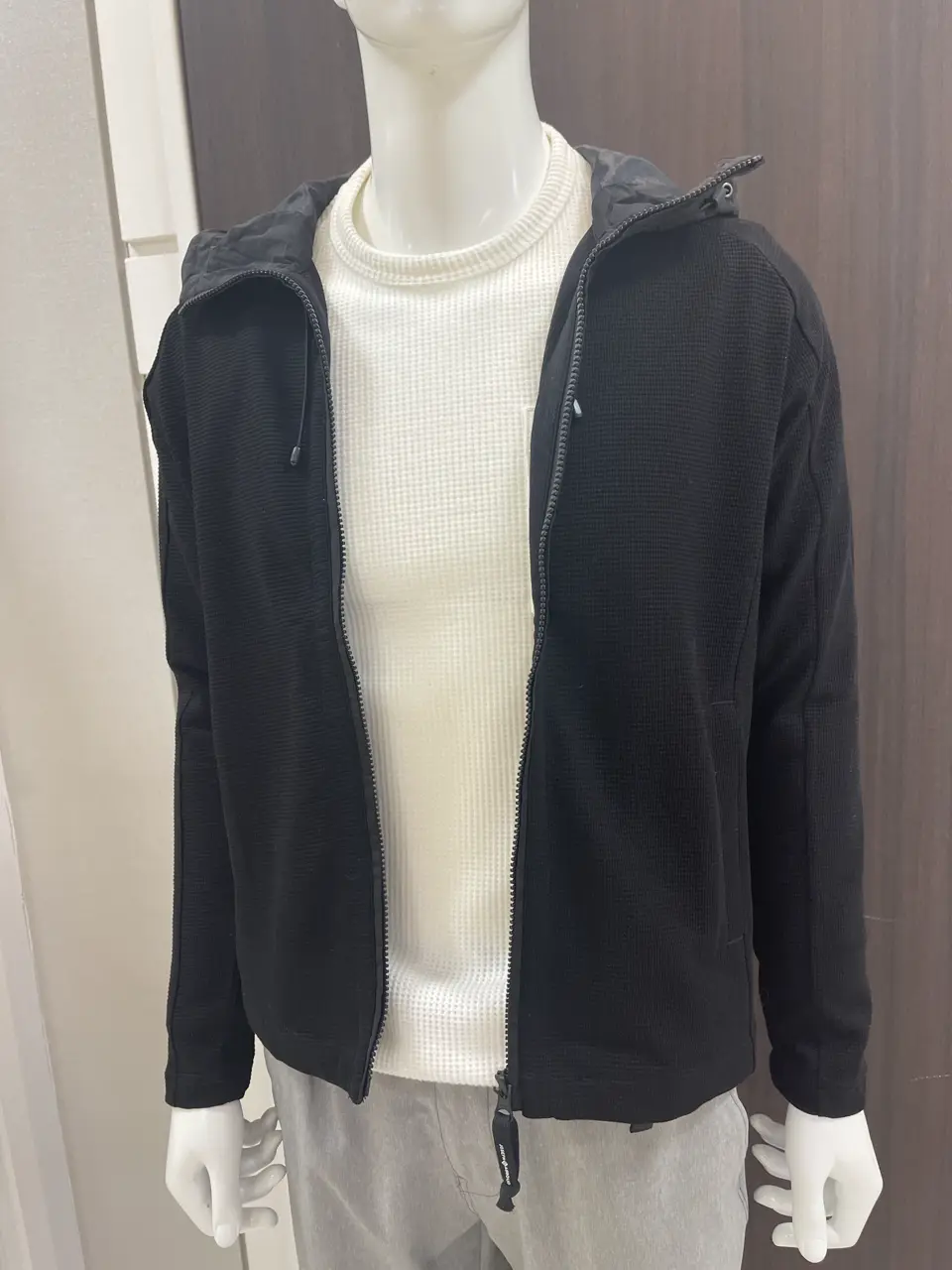 JOSEPH ABBOUD MOUNTAIN 松山 コーディネート画像