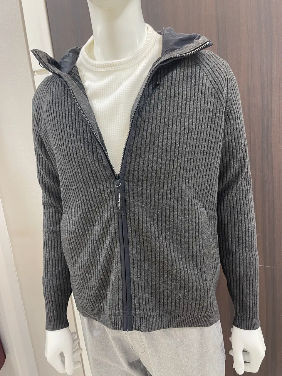 JOSEPH ABBOUD MOUNTAIN 松山 コーディネート画像