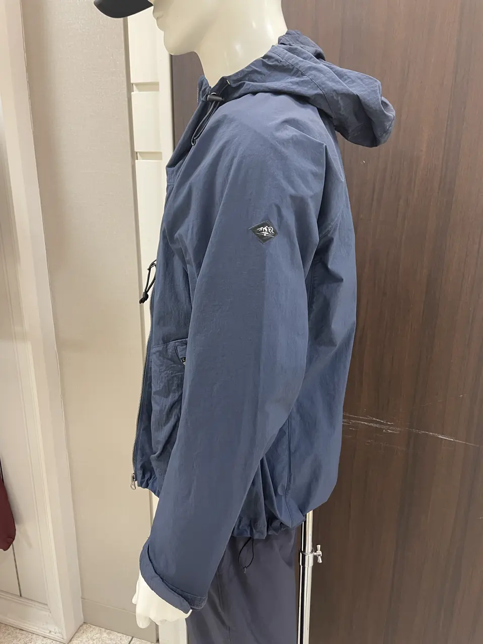 JOSEPH ABBOUD MOUNTAIN 松山 コーディネート画像