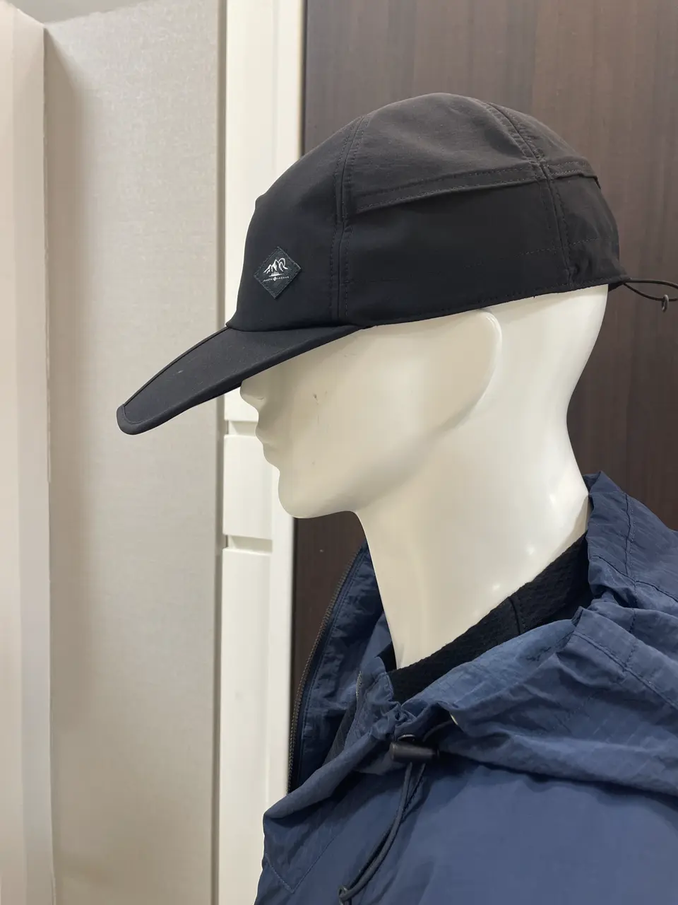 JOSEPH ABBOUD MOUNTAIN 松山 コーディネート画像