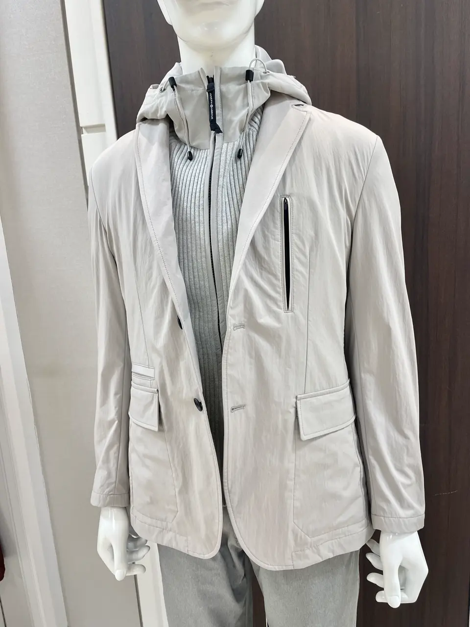 JOSEPH ABBOUD MOUNTAIN 松山 コーディネート画像
