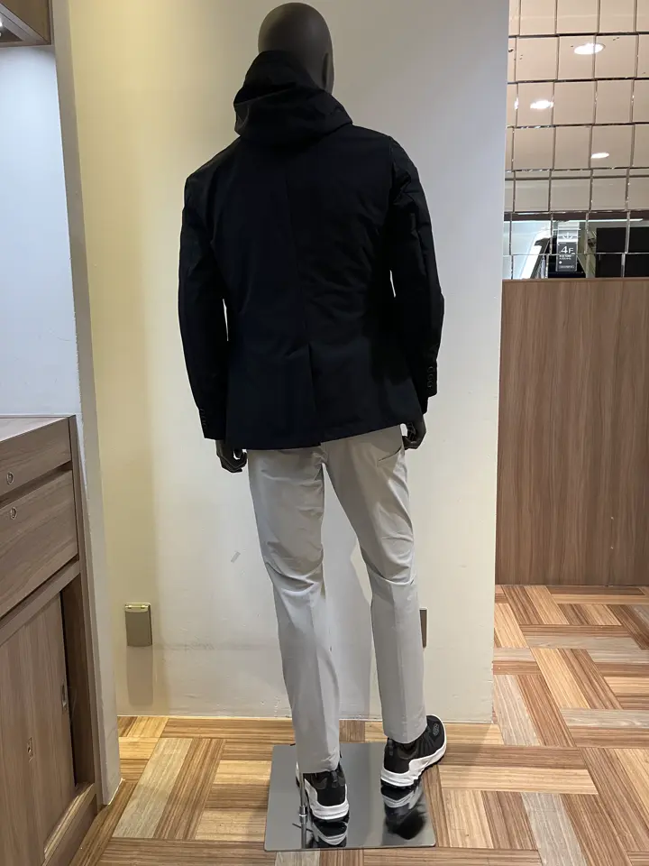 JOSEPH ABBOUD MOUNTAIN 小城 コーディネート画像