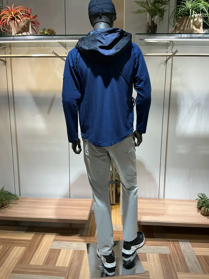 JOSEPH ABBOUD MOUNTAIN 小城 コーディネート画像