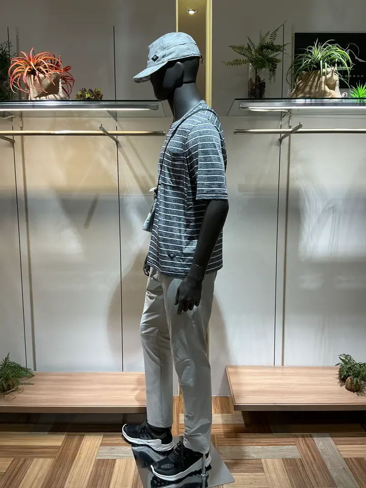 JOSEPH ABBOUD MOUNTAIN 小城 コーディネート画像