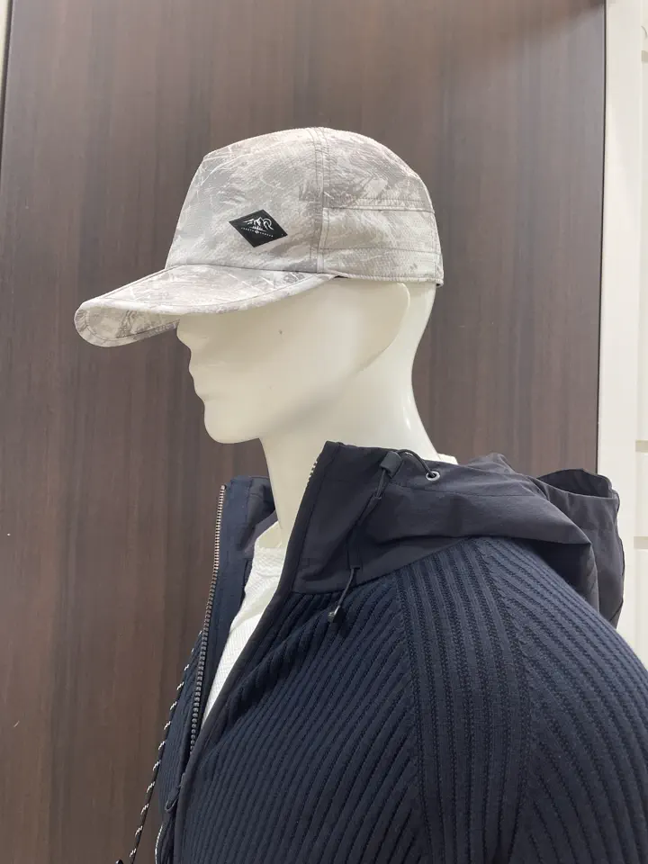 JOSEPH ABBOUD MOUNTAIN 松山 コーディネート画像