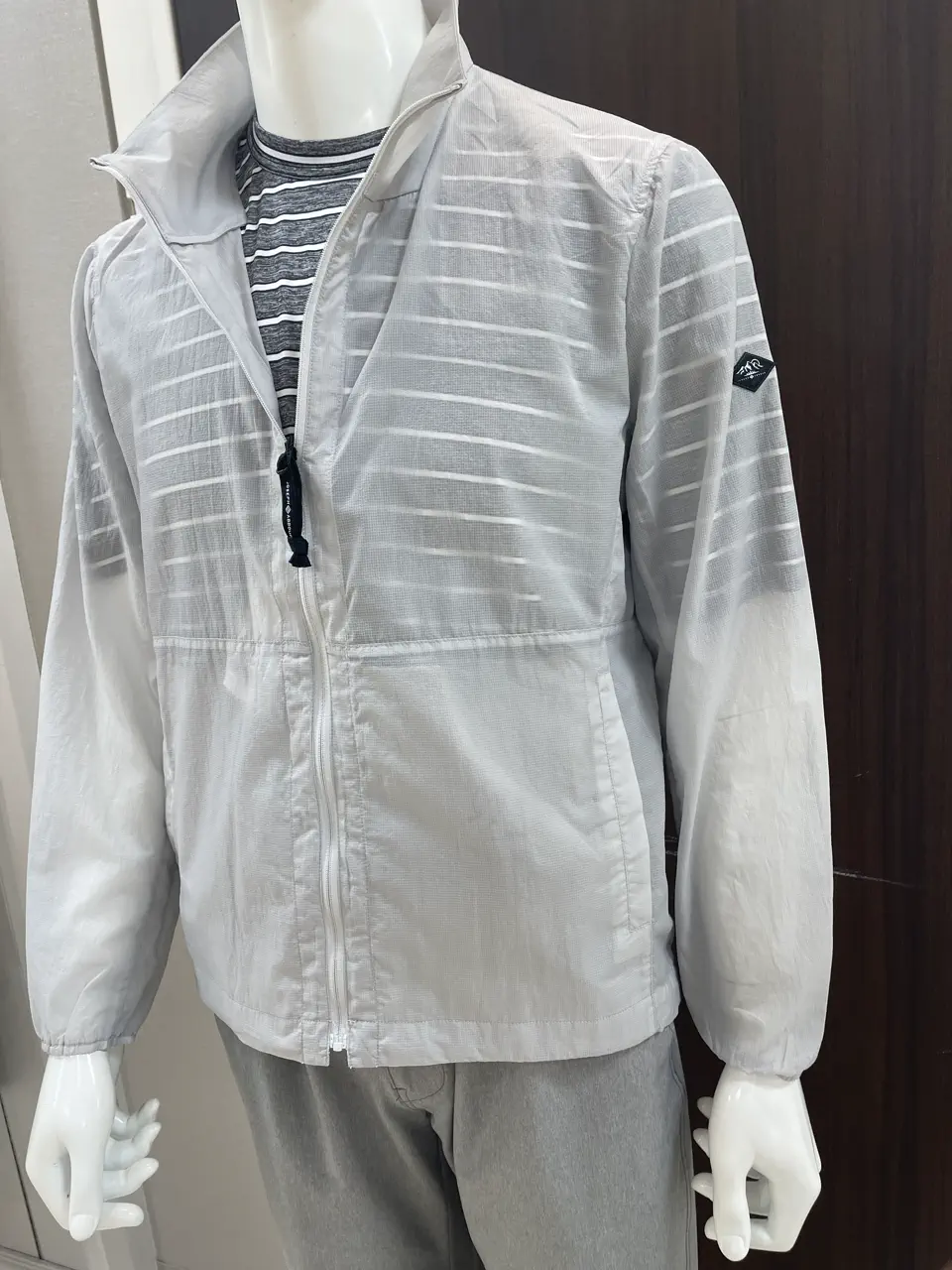 JOSEPH ABBOUD MOUNTAIN 松山 コーディネート画像