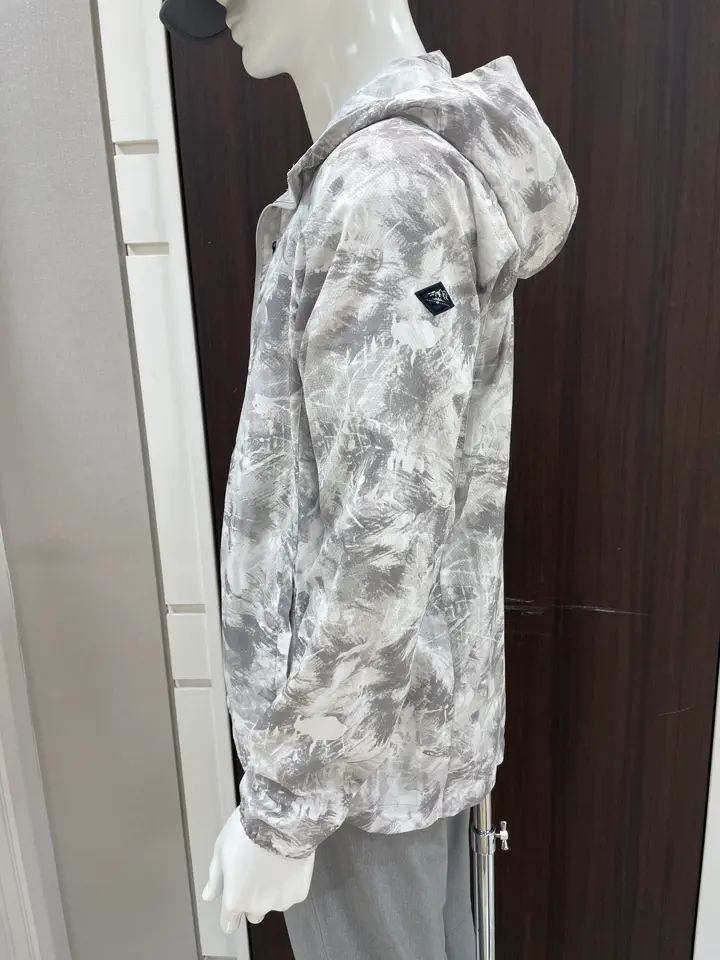 JOSEPH ABBOUD MOUNTAIN 松山 コーディネート画像