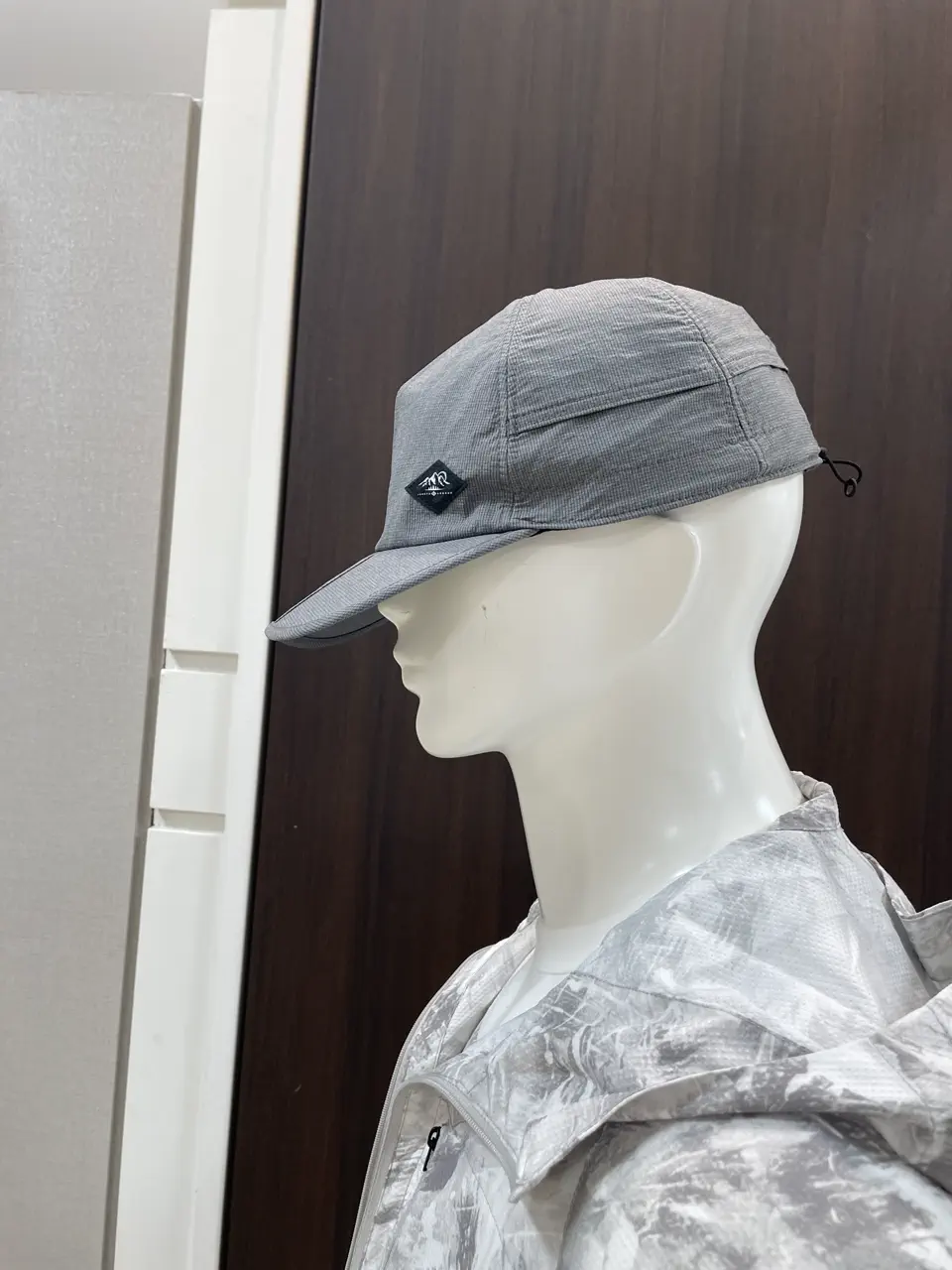 JOSEPH ABBOUD MOUNTAIN 松山 コーディネート画像