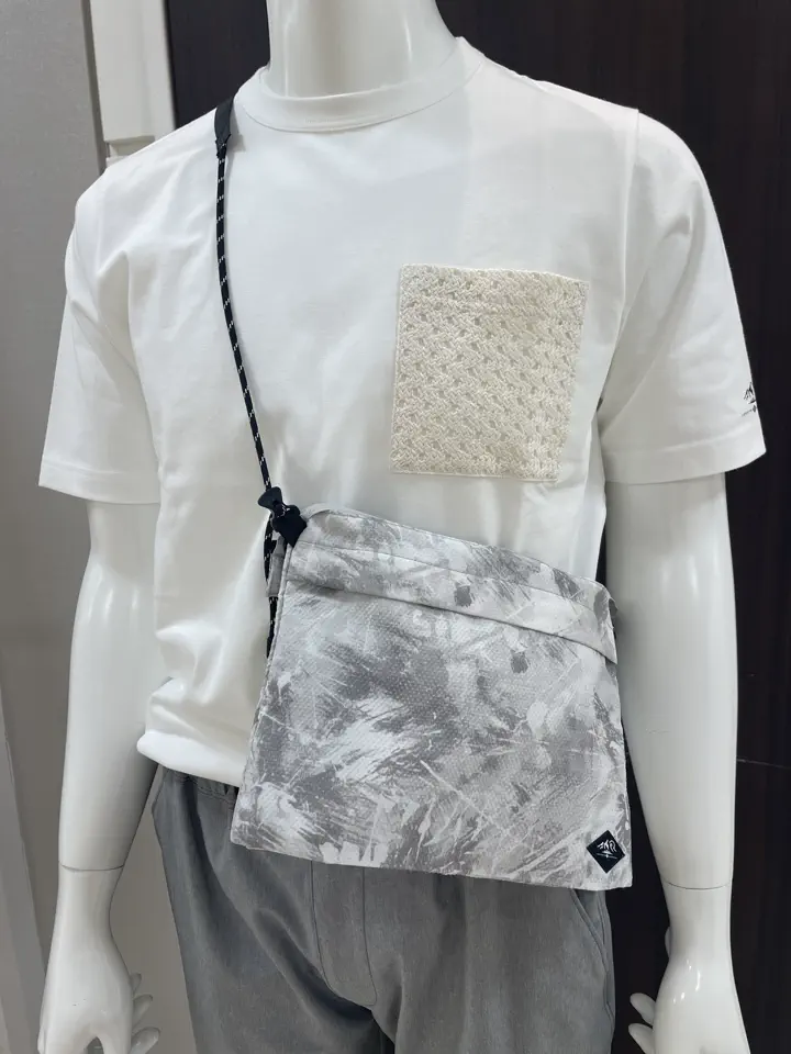 JOSEPH ABBOUD MOUNTAIN 松山 コーディネート画像