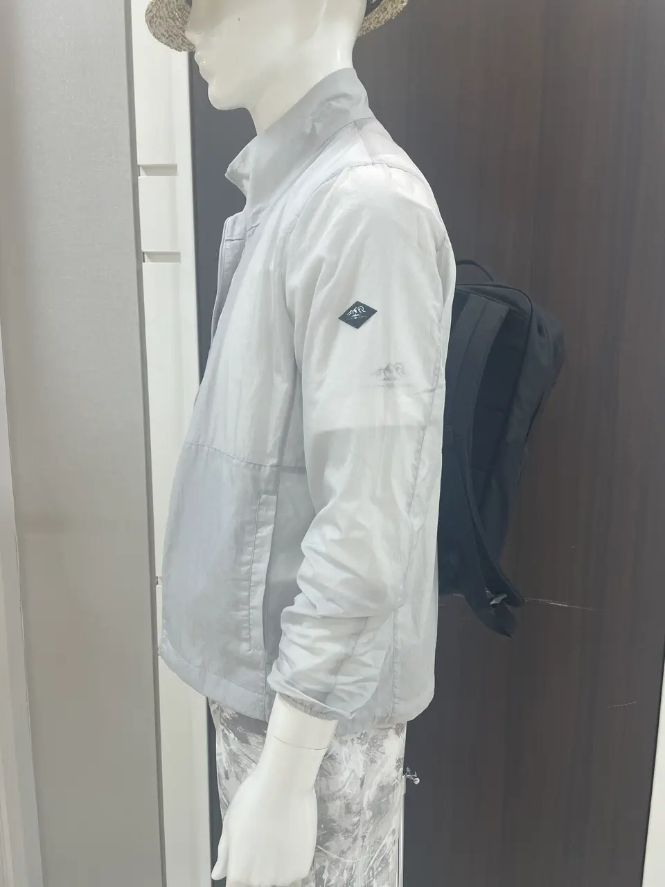 JOSEPH ABBOUD MOUNTAIN 松山 コーディネート画像